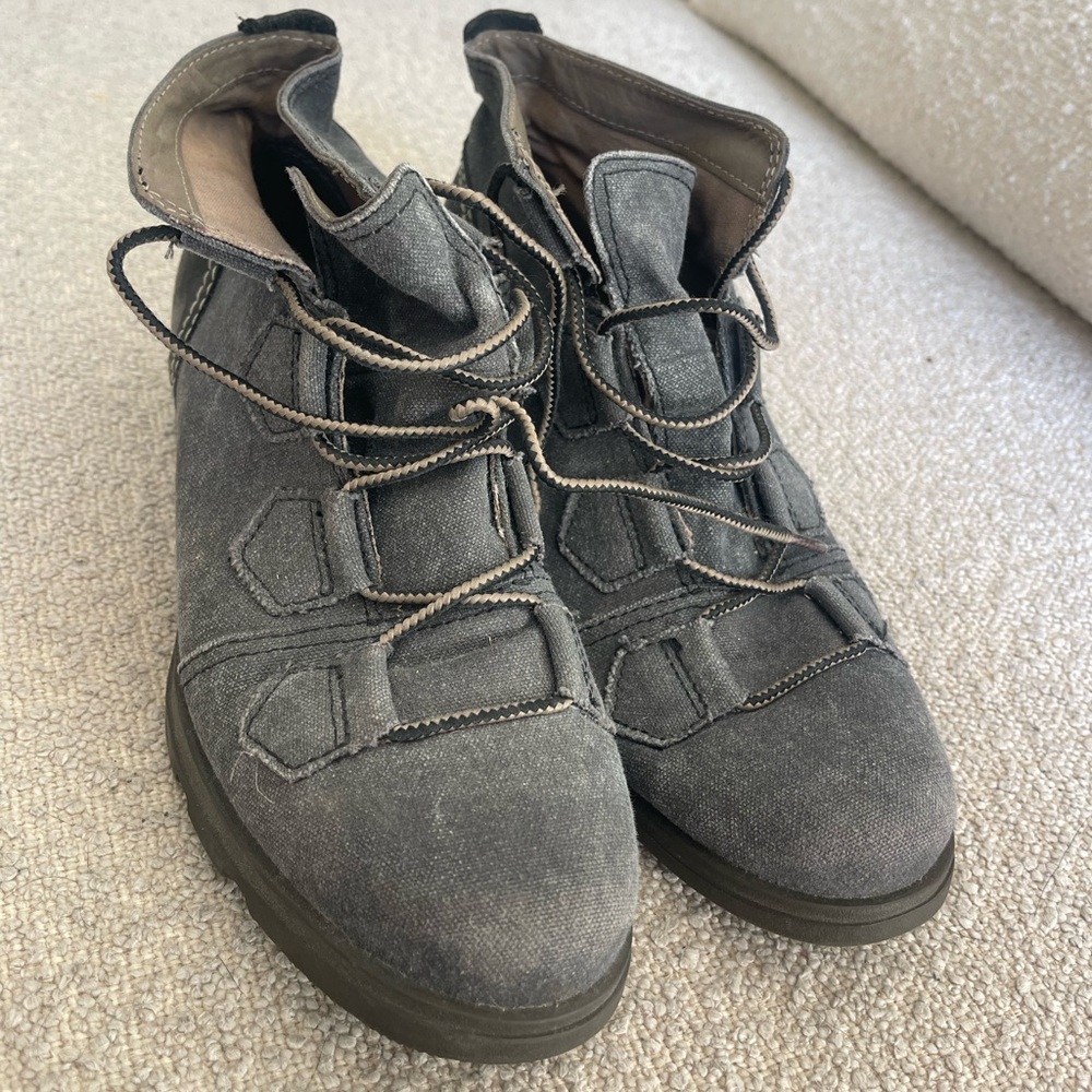 Sorel lace up ankle boots